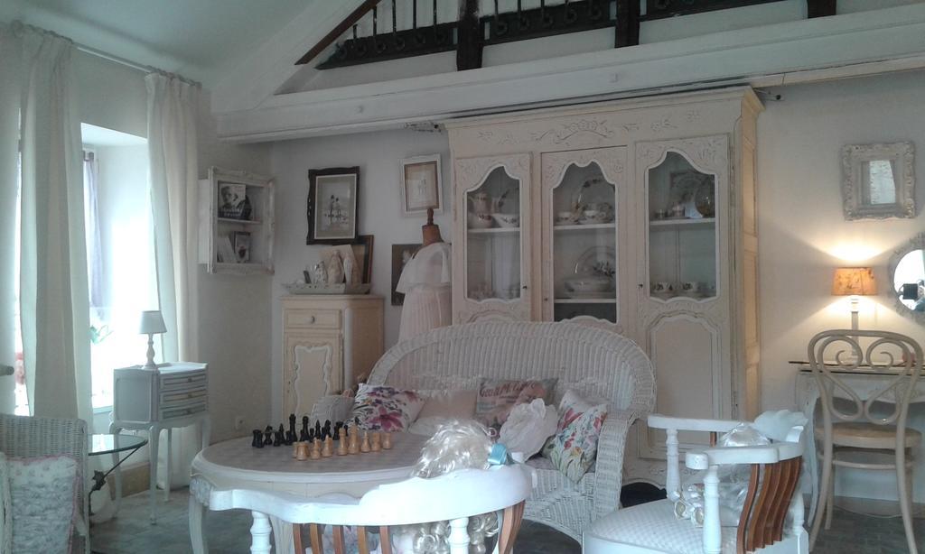Ousson-sur-Loire La Chaumiere Bed & Breakfast エクステリア 写真